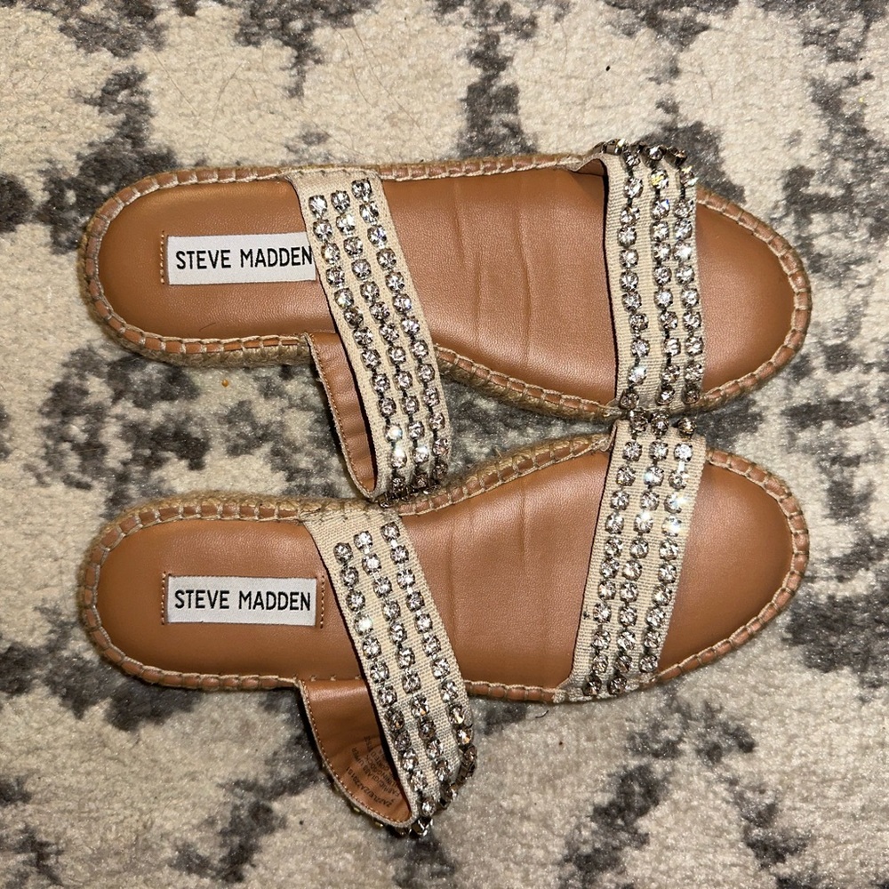 Brand new Steve Madden sparkle sandals